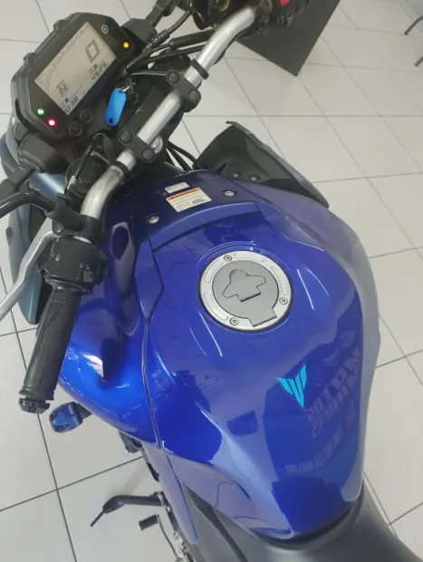 YAMAHA MT-03 300 ABS, Foto 5
