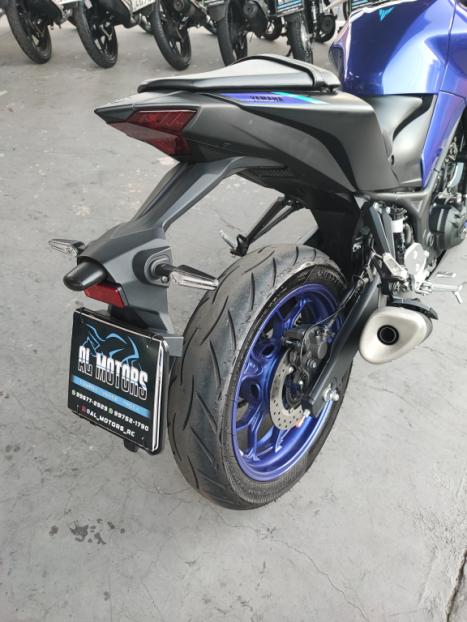 YAMAHA MT-03 300 ABS, Foto 4