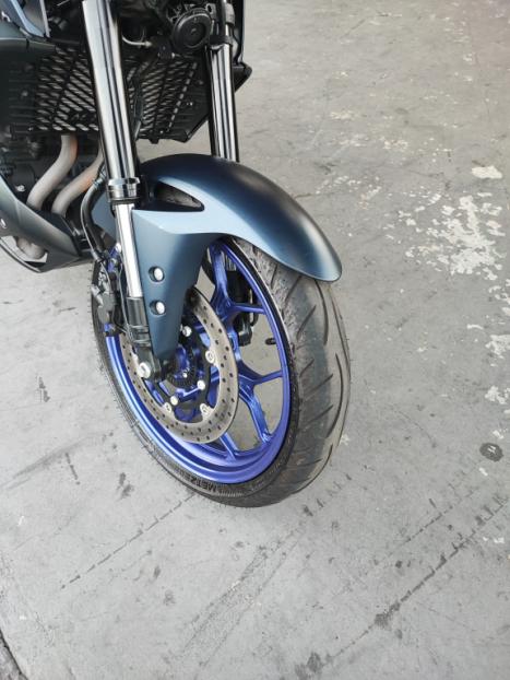 YAMAHA MT-03 300 ABS, Foto 6