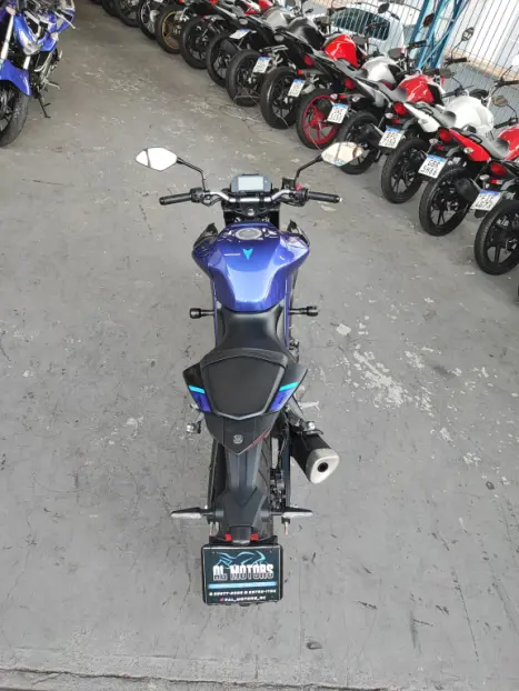 YAMAHA MT-03 300 ABS, Foto 7