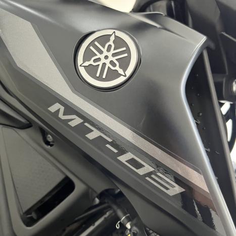 YAMAHA MT-03 300 ABS, Foto 6