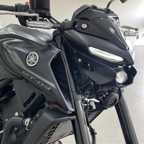YAMAHA MT-03 300 ABS, Foto 7
