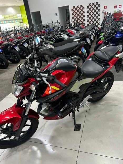 YAMAHA MT-03 300 ABS, Foto 2