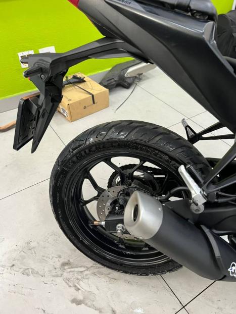 YAMAHA MT-03 300 ABS, Foto 5