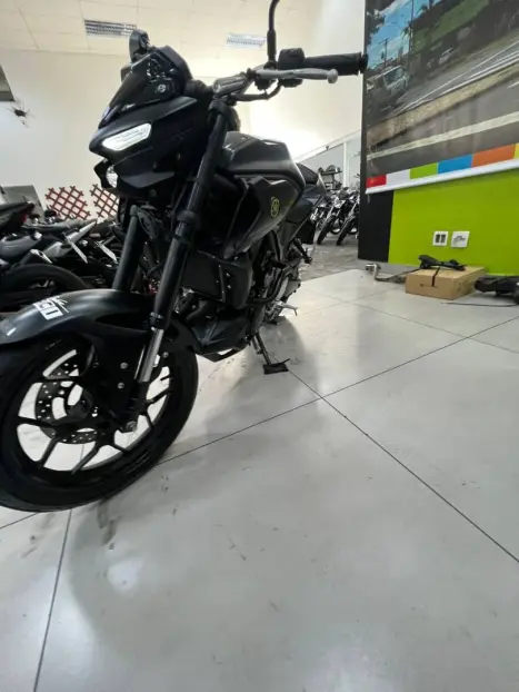 YAMAHA MT-03 300 ABS, Foto 7