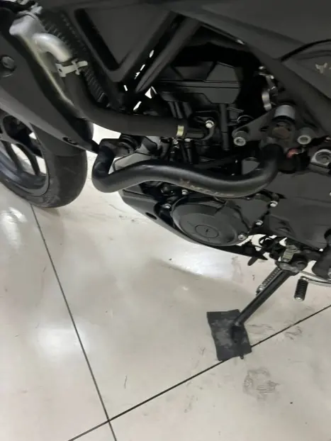 YAMAHA MT-03 300 ABS, Foto 14
