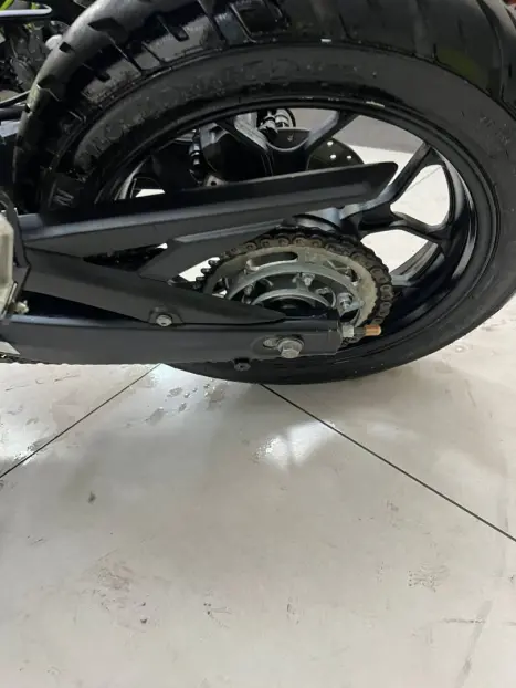 YAMAHA MT-03 300 ABS, Foto 15
