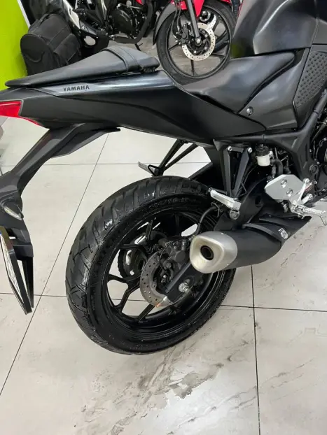 YAMAHA MT-03 300 ABS, Foto 19