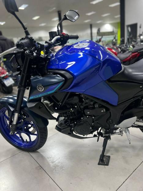 YAMAHA MT-03 300 ABS, Foto 9