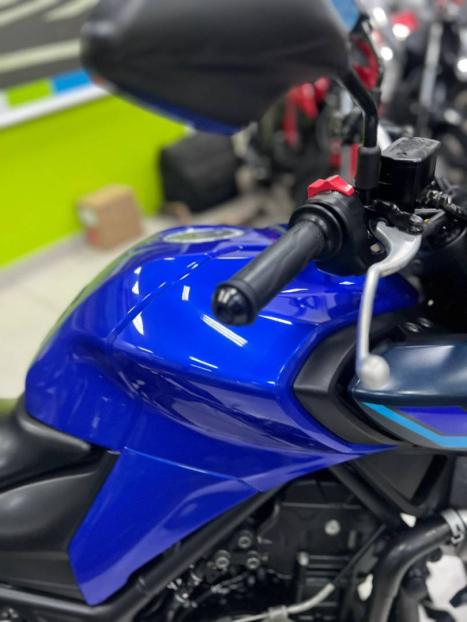 YAMAHA MT-03 300 ABS, Foto 10