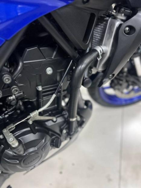 YAMAHA MT-03 300 ABS, Foto 12