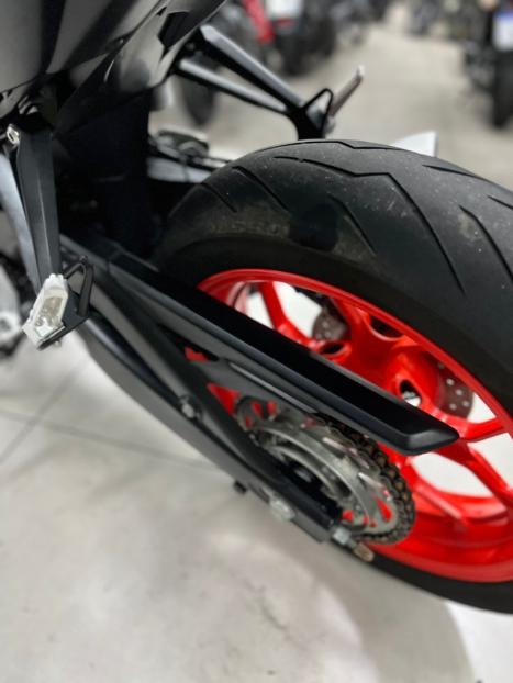 YAMAHA MT-03 300 ABS, Foto 10