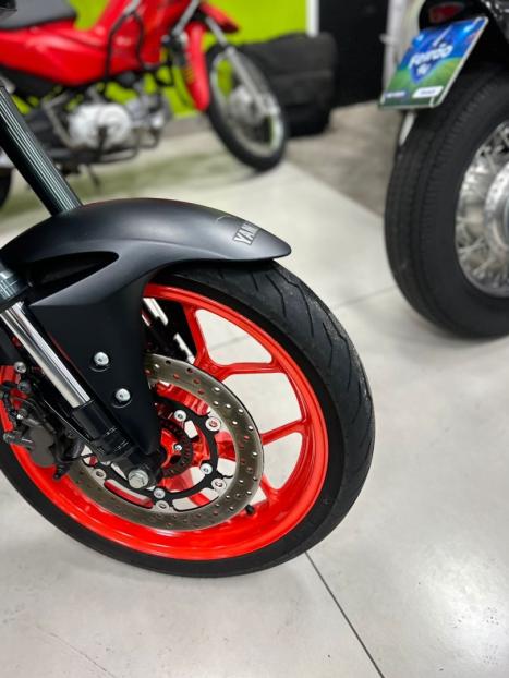YAMAHA MT-03 300 ABS, Foto 17