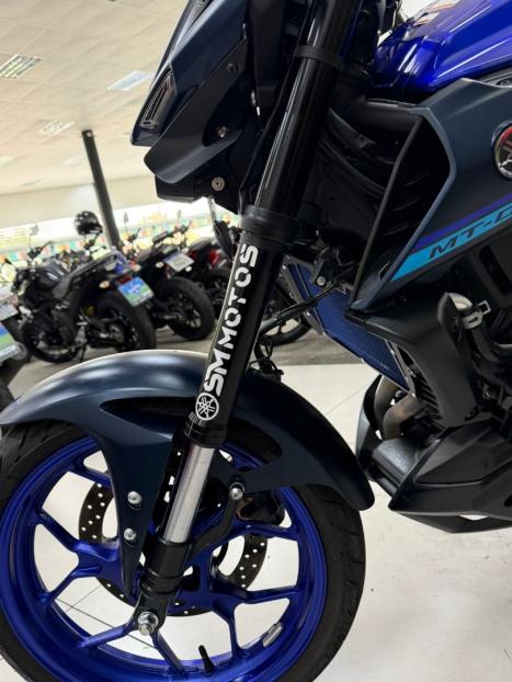 YAMAHA MT-03 300 ABS, Foto 7