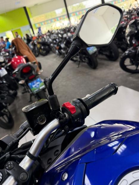 YAMAHA MT-03 300 ABS, Foto 9