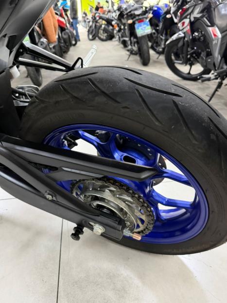 YAMAHA MT-03 300 ABS, Foto 11