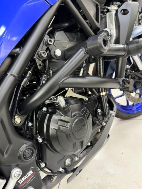 YAMAHA MT-03 300 ABS, Foto 13