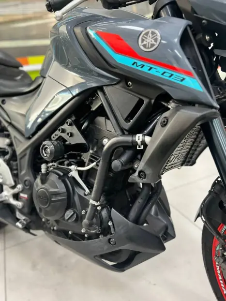 YAMAHA MT-03 300 ABS, Foto 17