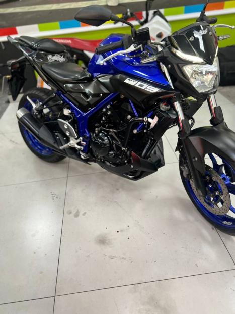 YAMAHA MT-03 300 ABS, Foto 1