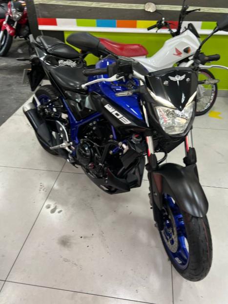 YAMAHA MT-03 300 ABS, Foto 2