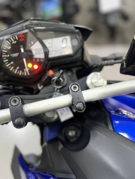 YAMAHA MT-03 300 ABS, Foto 11