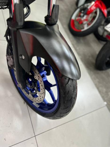 YAMAHA MT-03 300 ABS, Foto 15