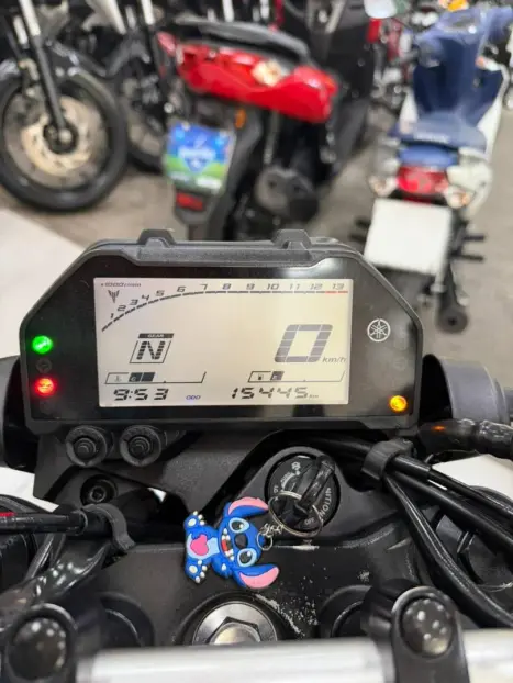 YAMAHA MT-03 300 ABS, Foto 5