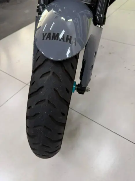 YAMAHA MT-03 300 ABS, Foto 9