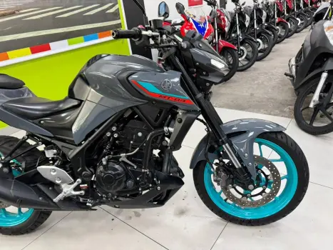 YAMAHA MT-03 300 ABS, Foto 15