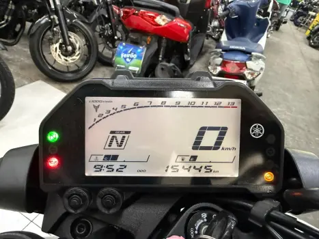 YAMAHA MT-03 300 ABS, Foto 19