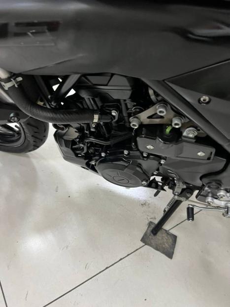 YAMAHA MT-03 300 ABS, Foto 9