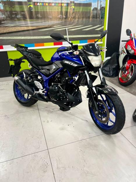 YAMAHA MT-03 300 ABS, Foto 2