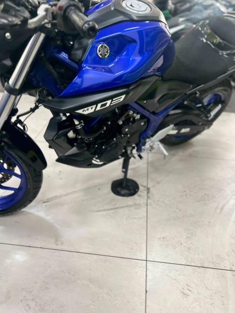 YAMAHA MT-03 300 ABS, Foto 7