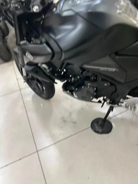 YAMAHA MT-03 300 ABS, Foto 8