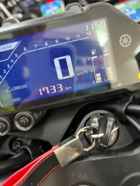 YAMAHA MT-03 300 ABS, Foto 12