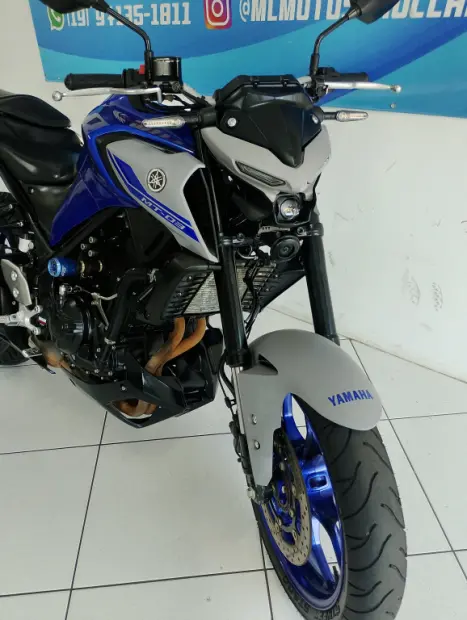 YAMAHA MT-03 300 ABS, Foto 9