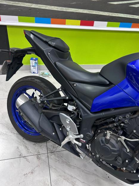 YAMAHA MT-03 300 ABS, Foto 3