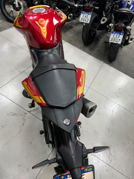 YAMAHA MT-03 300 ABS, Foto 6
