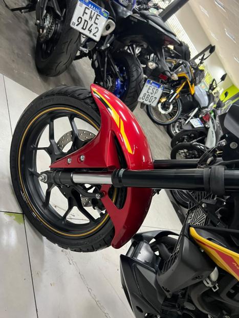 YAMAHA MT-03 300 ABS, Foto 10