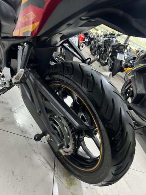 YAMAHA MT-03 300 ABS, Foto 12