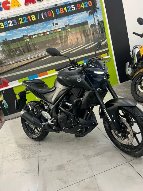 YAMAHA MT-03 300 ABS, Foto 2