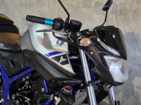 YAMAHA MT-03 300 ABS, Foto 8