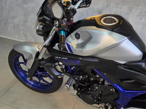YAMAHA MT-03 300 ABS, Foto 13