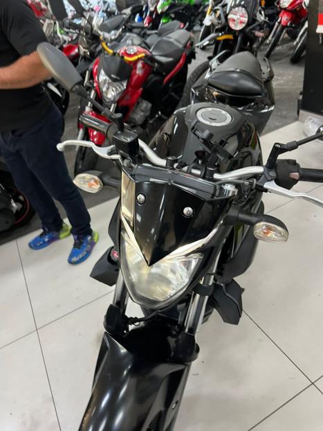 YAMAHA MT-03 300 ABS, Foto 10