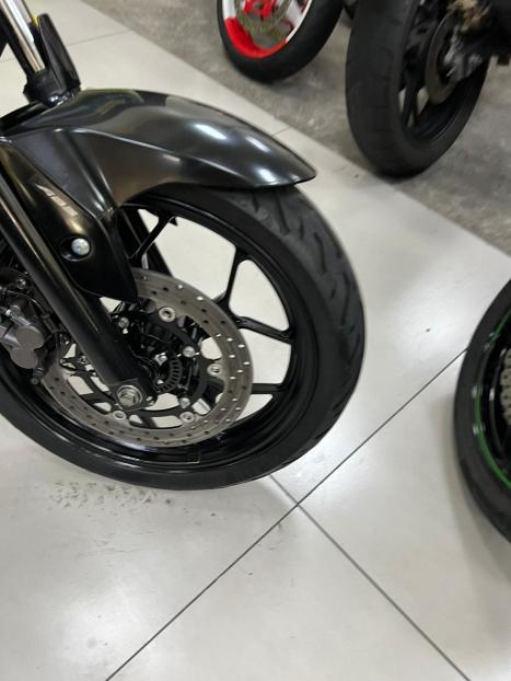 YAMAHA MT-03 300 ABS, Foto 8