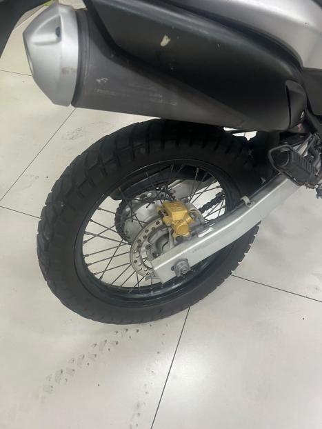 YAMAHA MT-03 300 ABS, Foto 2