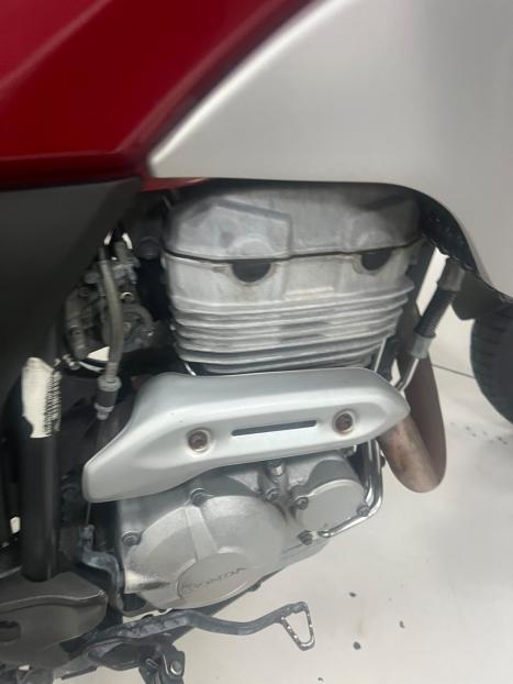 YAMAHA MT-03 300 ABS, Foto 3