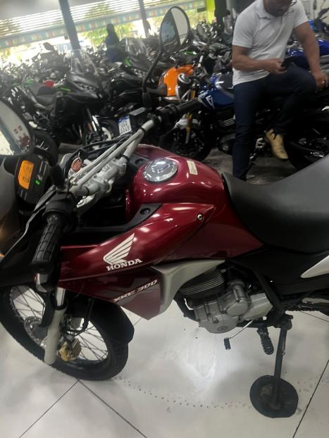 YAMAHA MT-03 300 ABS, Foto 11