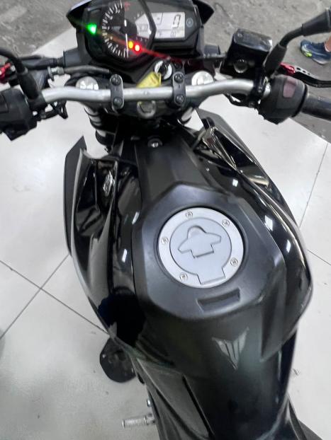 YAMAHA MT-03 300 ABS, Foto 10