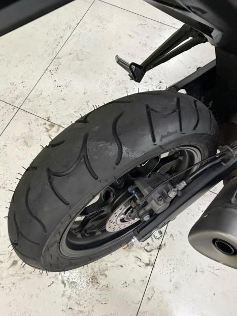 YAMAHA MT-03 300 ABS, Foto 4